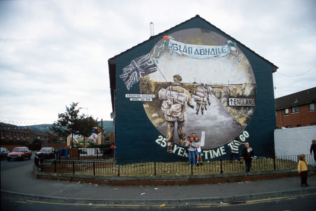 soldire wall mural ardoyne avenue belfast northern ireland