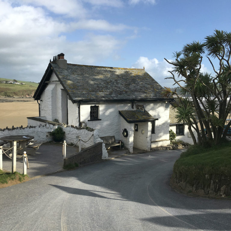 pilchard inn pub burgh island bigbury on sea devon